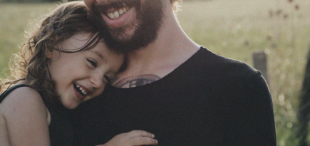 Ученые выяснили, что декретные отпуска мужчин положительно влияют на здоровье женщин