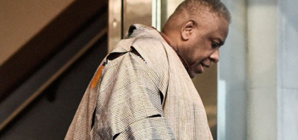 Андре Леон Телли рассказал, почему стал носить накидки