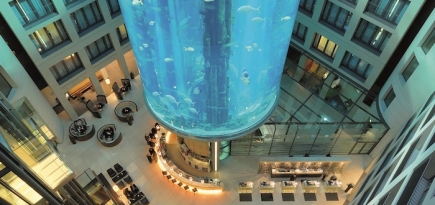 Самый большой аквариум в Radisson SAS Hotel Berlin