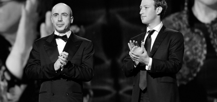 Из рук Цукерберга и Мильнера: ученые получили награды премии Breakthrough Prize