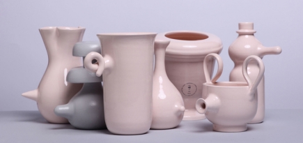 Все 365 дней: Маттео Цибик взял обязательство каждый день делать по одной носатой вазе