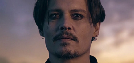 Джонни Депп рассекает по пустыне в рекламе Dior Sauvage