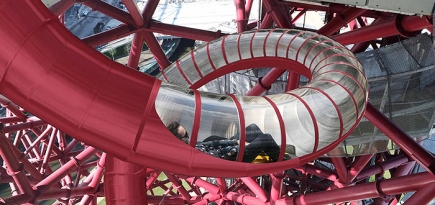 Лондонцы пристроят к башне Аниша Капура гигантскую горку