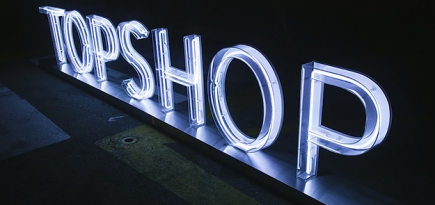 Topshop и Marks & Spencer следят за покупателями