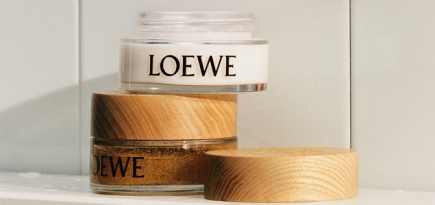 Loewe выпустил скраб для тела и крем, вдохновленные Ибицей