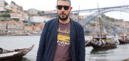 Артемий Лебедев уехал из России — по его словам, из‑за «ситуации в стране»