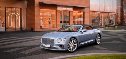 Компания Bentley представила новый кабриолет Continental GT Convertible