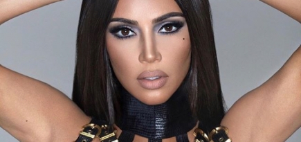 Ким Кардашьян выпустила коллекцию средств для макияжа в стиле 90-х