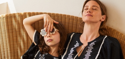 Mango запустил линию парных образов для мам и дочерей