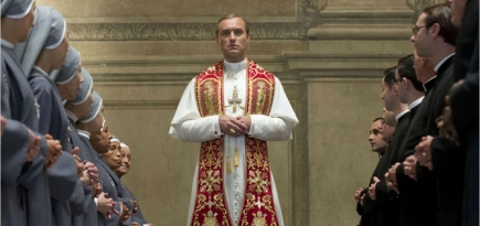 На Венецианском фестивале состоится премьерный показ «Нового папы» с Джудом Лоу