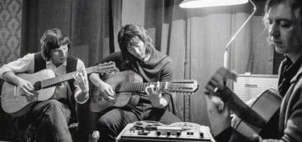 Группа «Звери» выпустила альбом с песнями из фильма «Лето»