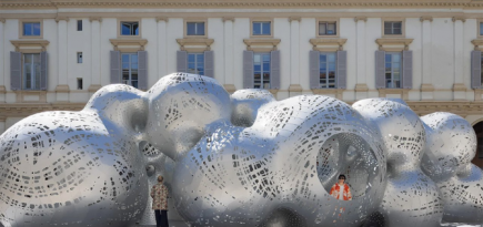 Louis Vuitton представил инсталляцию на Неделе дизайна в Милане