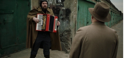 Выходит новая сатирическая драма «Ангелы не жужжат»