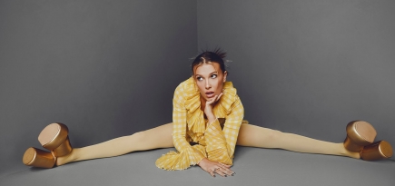 Милли Бобби Браун станет продюсером нового сериала «Призма»