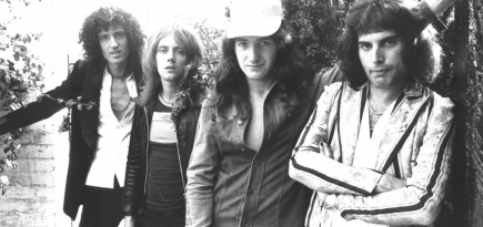 Queen поделилась неизданной рождественской песней «Not for Sale (Polar Bear)»