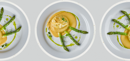 Новые рестораны: боги с дронами, театр с пивом и джанк-фуд со всего света