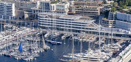 Здание Yacht Club de Monaco от бюро Нормана Фостера
