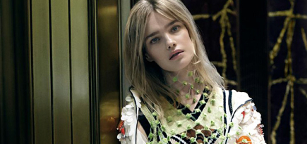 Наталья Водянова и Саша Пивоварова в весенней рекламной кампании Prada