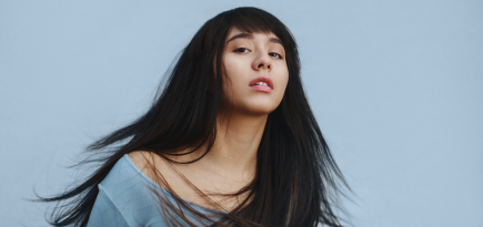 «Женщина может создать новый Вавилон, а может устроить конец света своей энергией». Певица Manizha — о русском духе и борьбе с устоями