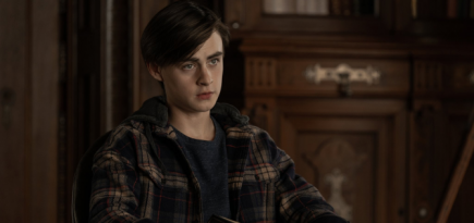 Netflix опубликовал кадры из хоррора «Телефон мистера Харригана» по повести Стивена Кинга