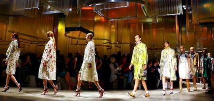 Обзор Buro 24/7: Prada, весна-лето 2016