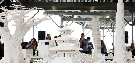 LEGO-утопия Олафура Элиассона в Нью-Йорке