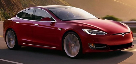 Tesla представил обновленную версию автопилота Tesla Autopilot 8.0