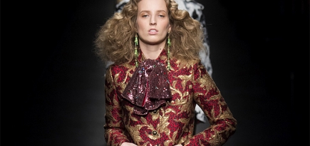 Петра Коллинз приоткрывает детали осенней коллекции Gucci в Snapchat