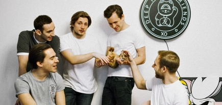 Плей-лист выходного дня: микс от Deep Fried Friends