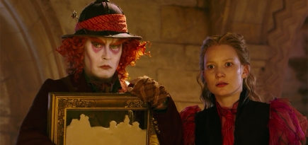 Красная Королева, Безумный Шляпник и другие в тизере \"Алисы в Зазеркалье\"