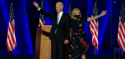 Первый выход первой леди: супруга Джо Байдена надела цветочное платье Oscar de la Renta