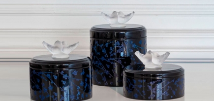 Хрусталь и цветущая вишня: Lalique выпустил новую коллекцию предметов для дома