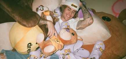 Crocs и Джастин Бибер выпустили вторую коллаборацию