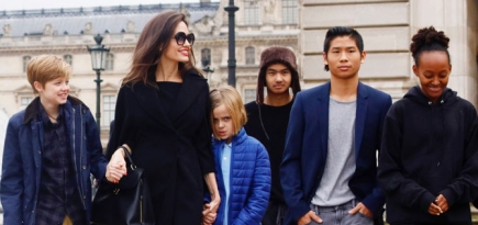 Сын Анджелины Джоли учит русский язык