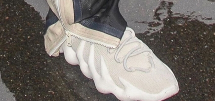 Канье Уэст показал кроссовки Yeezy 451 в Париже