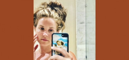 Лана Дель Рей осветила волосы с помощью лимонов