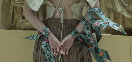 Mappa выпустил шелковые платки к выставке Щукина в Пушкинском музее