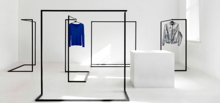 В Петербурге открылся аскетичный секонд-стор Svalka по проекту бюро mptns