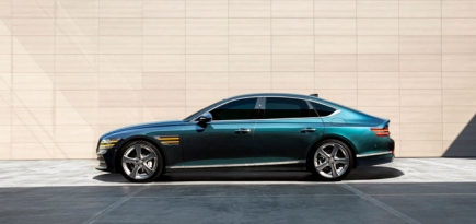 Технологии и безопасность: вышел новый премиальный автомобиль Genesis G80