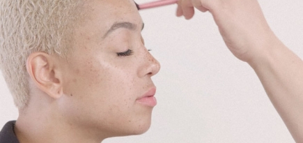 Визажист Меган Маркл показал, как создать 4 образа с веснушками