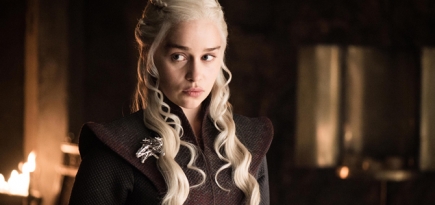 Эмилия Кларк переоделась в Джона Сноу и прогулялась по Нью-Йорку