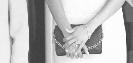 Почему Меган Маркл перестала носить сумки через плечо