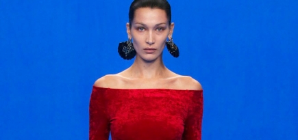 Белла Хадид оценила диван Balenciaga Гарри Нуриева