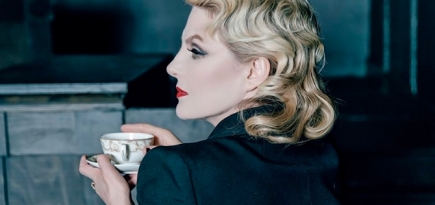 Рената Литвинова продает костюмы из своего фильма в пользу благотворительности