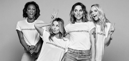 Воссоединившиеся Spice Girls выпустили благотворительные футболки