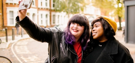 Появился фотосток с моделями плюс-сайз