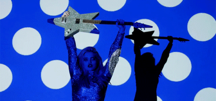 Скай Феррейра и Primal Scream: новое видео Where The Light Gets In