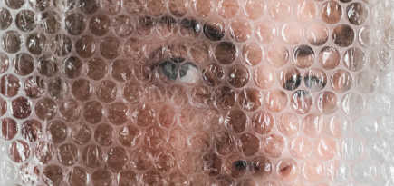 Можно ли сделать инъекции и аппаратный лифтинг за один сеанс? Спросили врача