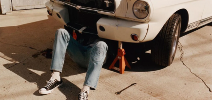 Stüssy и Levi's анонсировали новую совместную капсулу