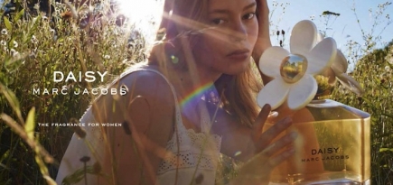 Кадры из новой рекламы аромата Marc Jacobs Daisy